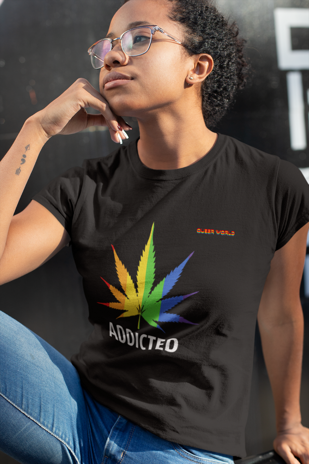 Addicted T-Shirt mit QueerWorld Motiv